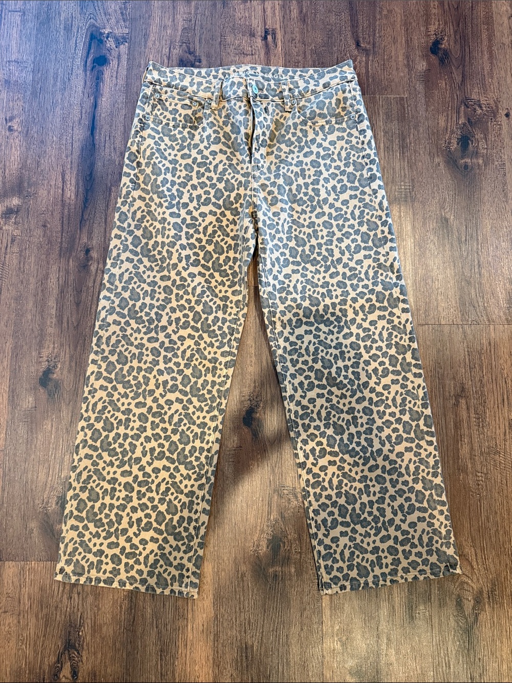 Leopard Print Women’s Crop Jeans - Beige and Gray